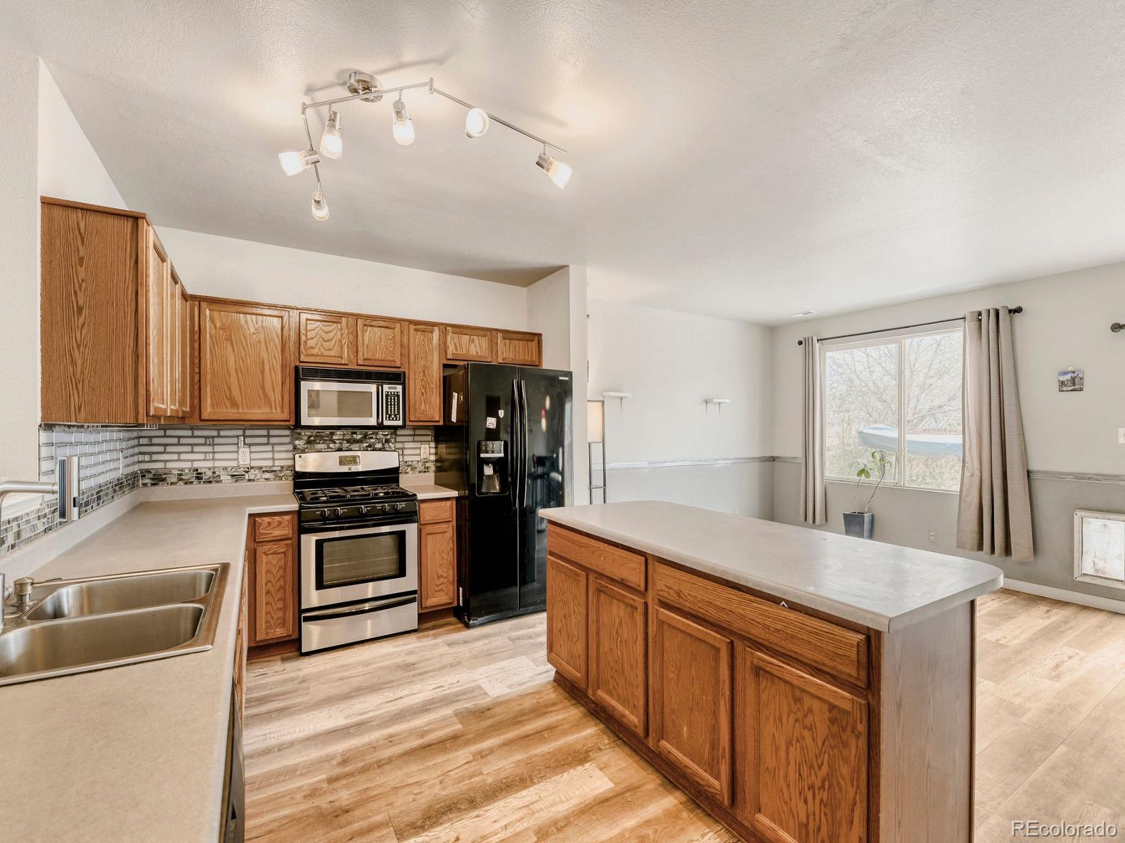 6151 Shamrock Circle