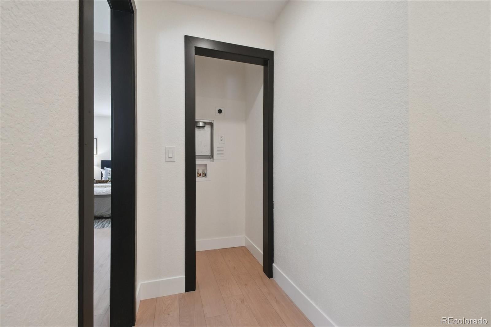 605 W Easter Place