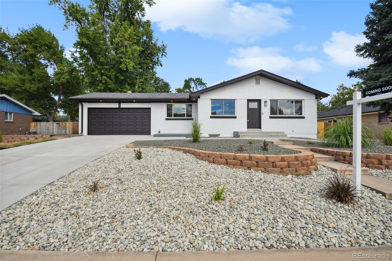 605 W Easter Place