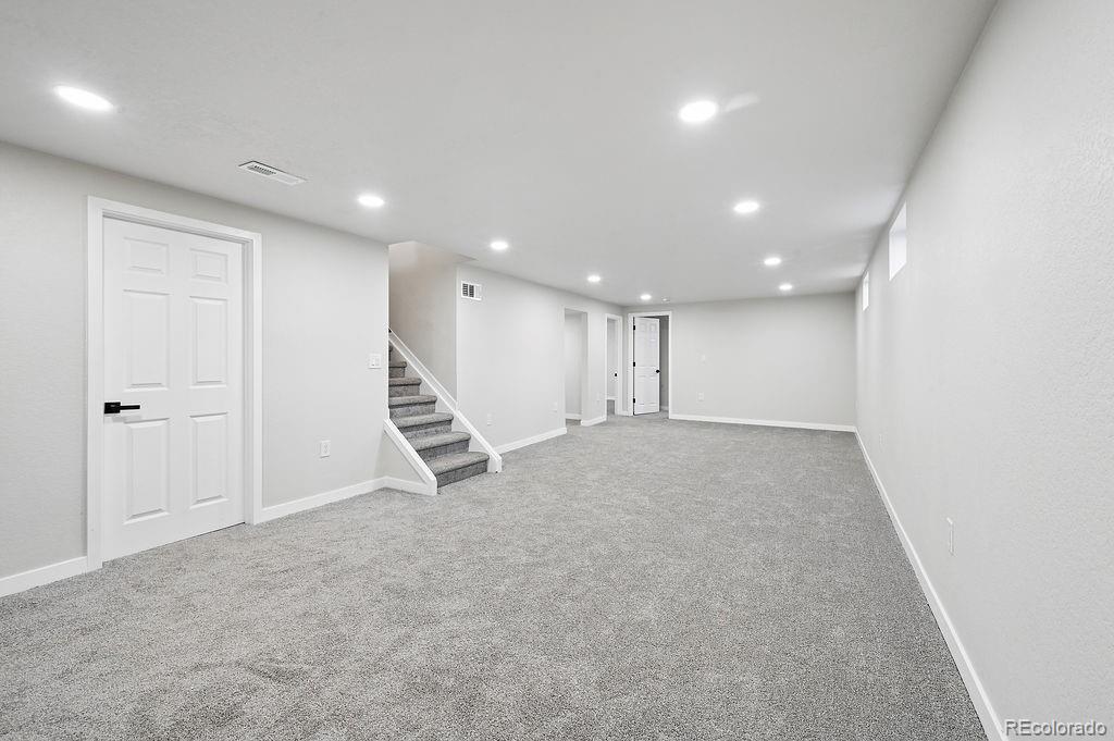 865 Nickel Street