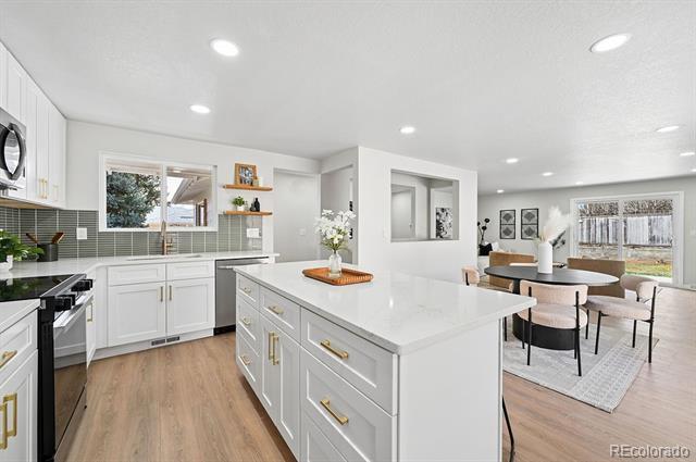 865 Nickel Street