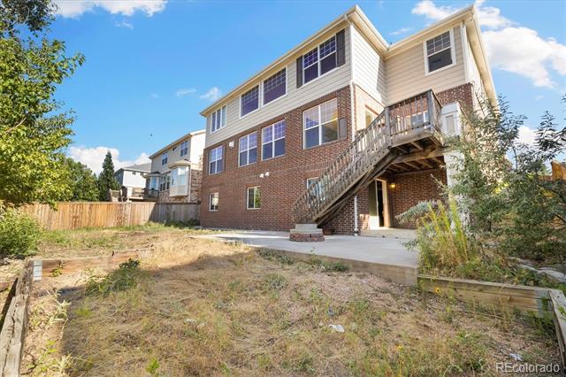 24725 E Crestline Place