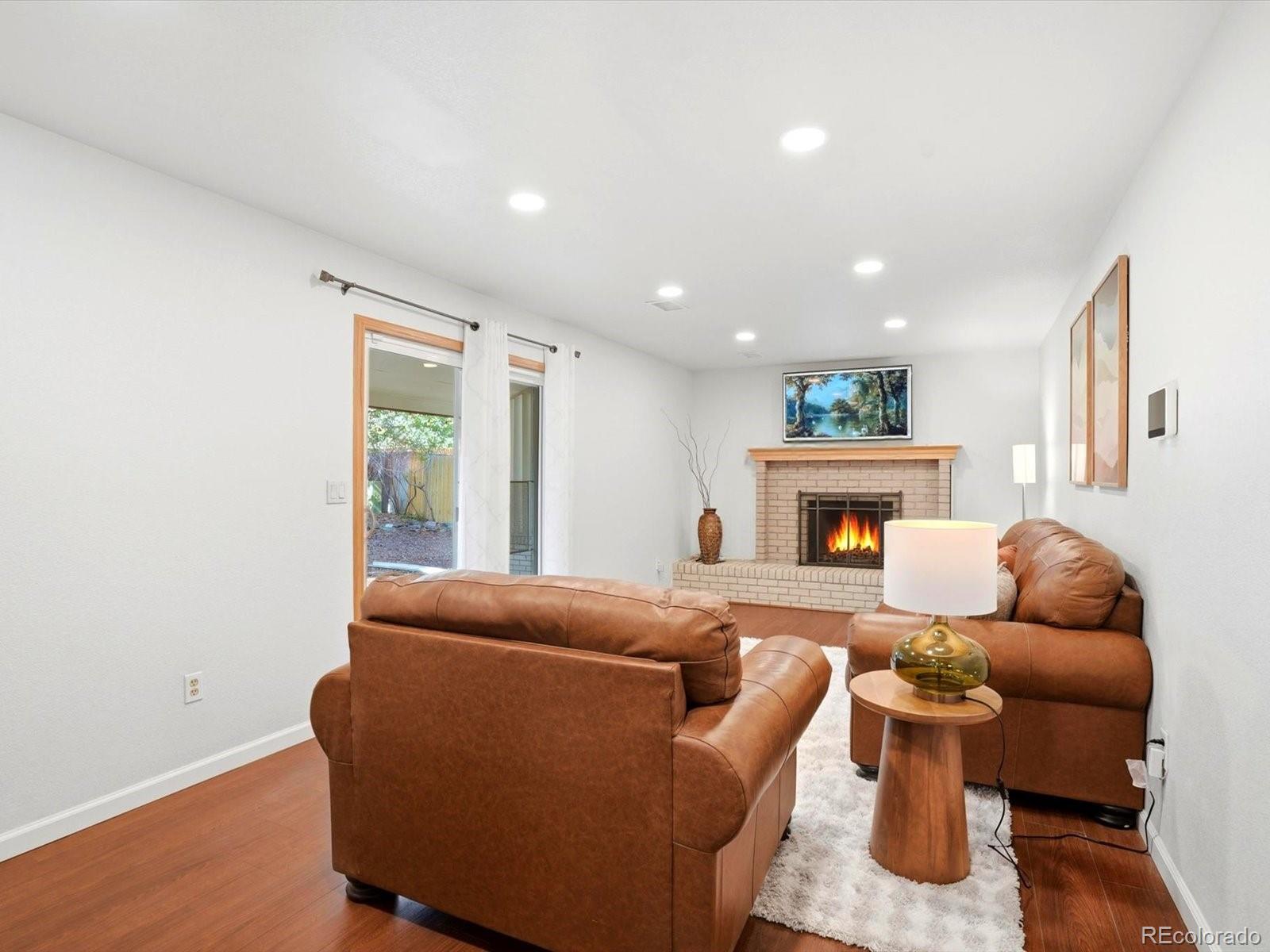 8923 W Warren Drive