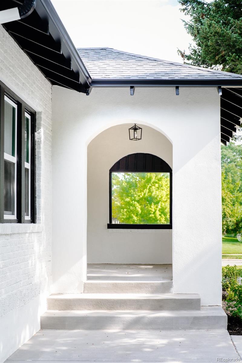 2289 N Glencoe Street