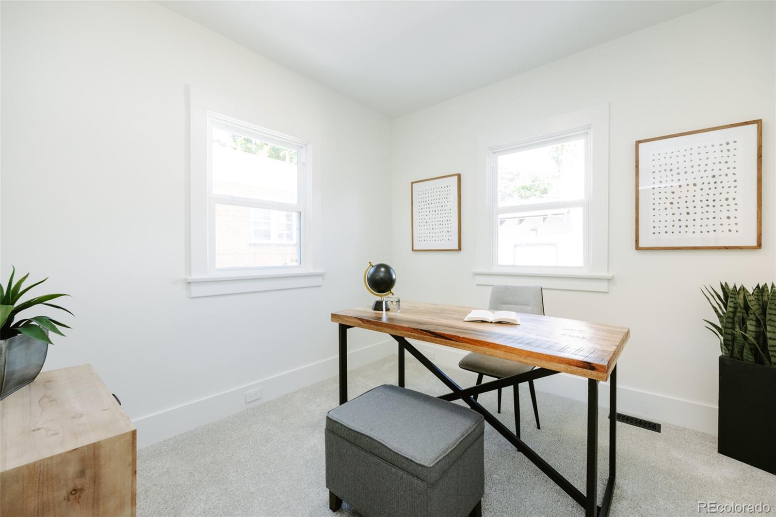 2289 N Glencoe Street