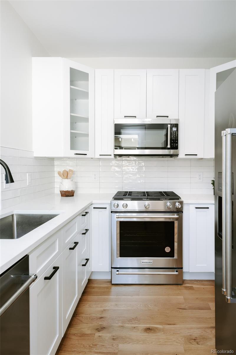 2289 N Glencoe Street