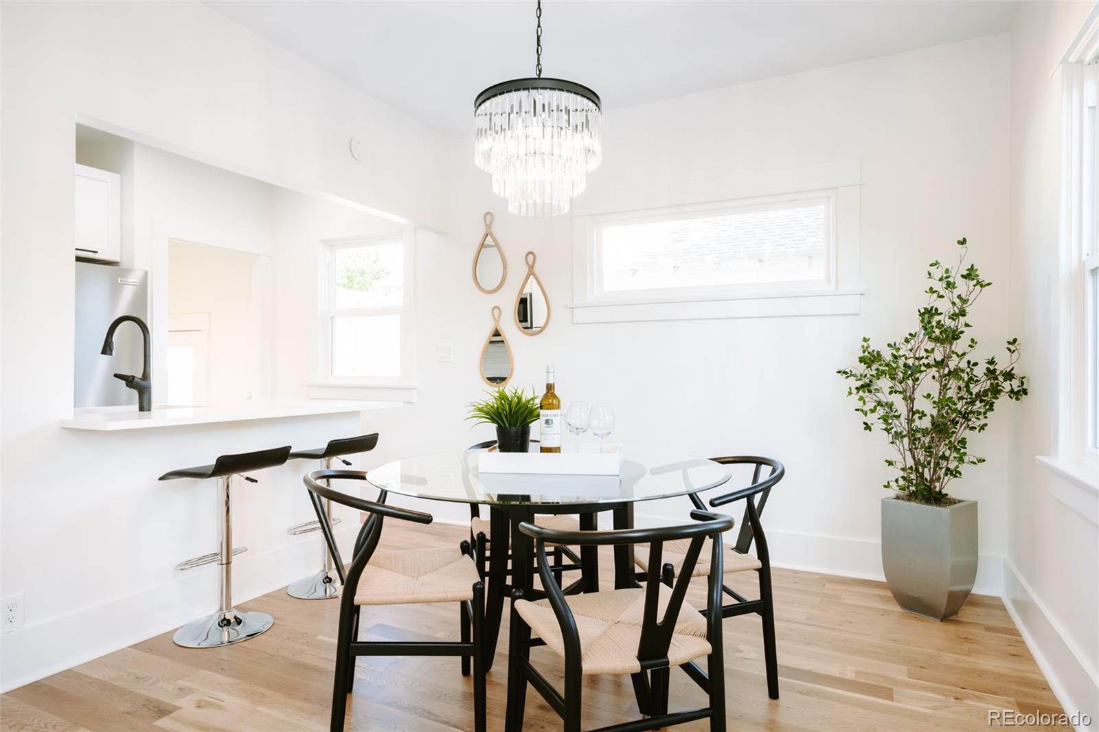 2289 N Glencoe Street