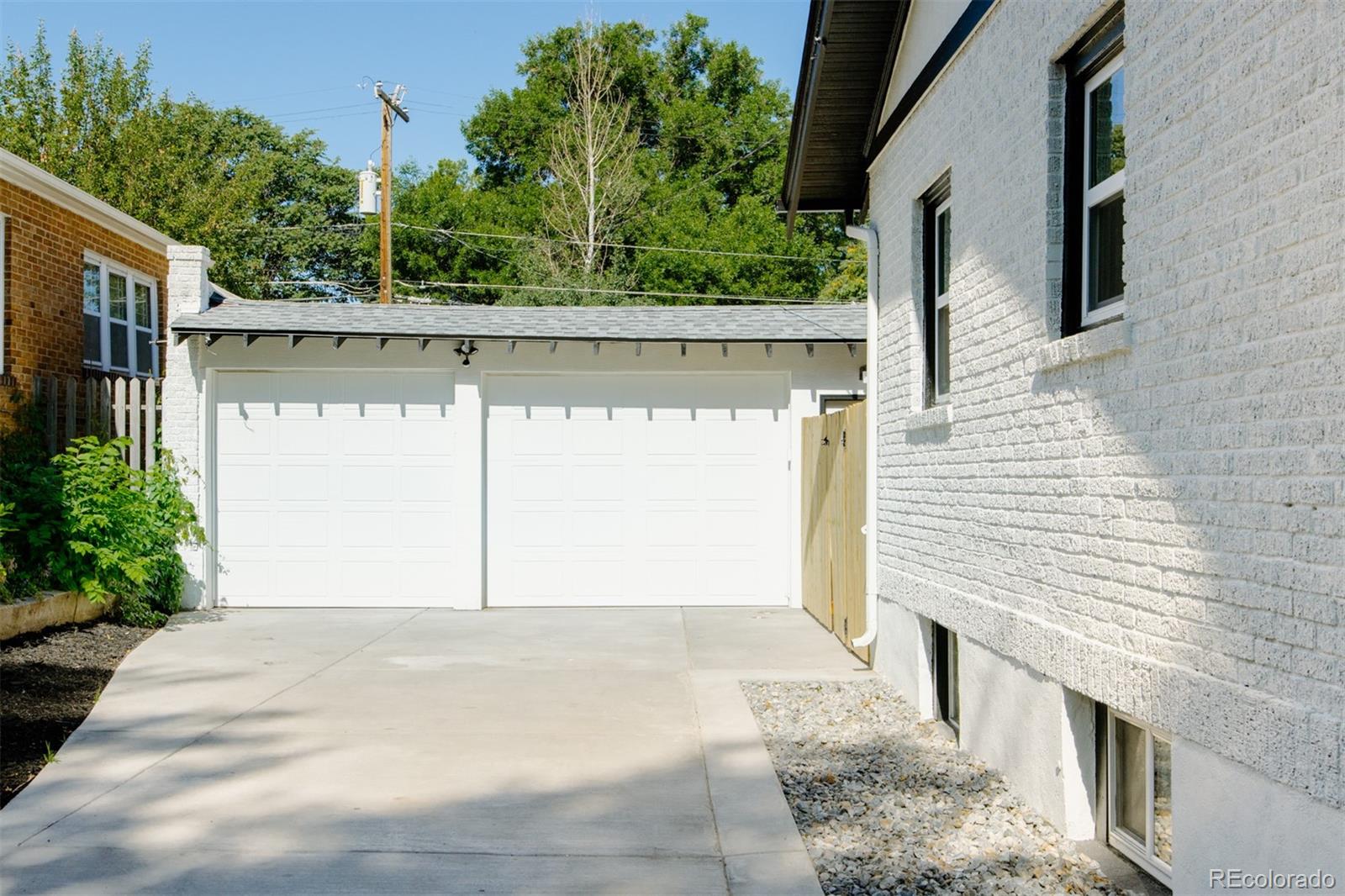 2289 N Glencoe Street