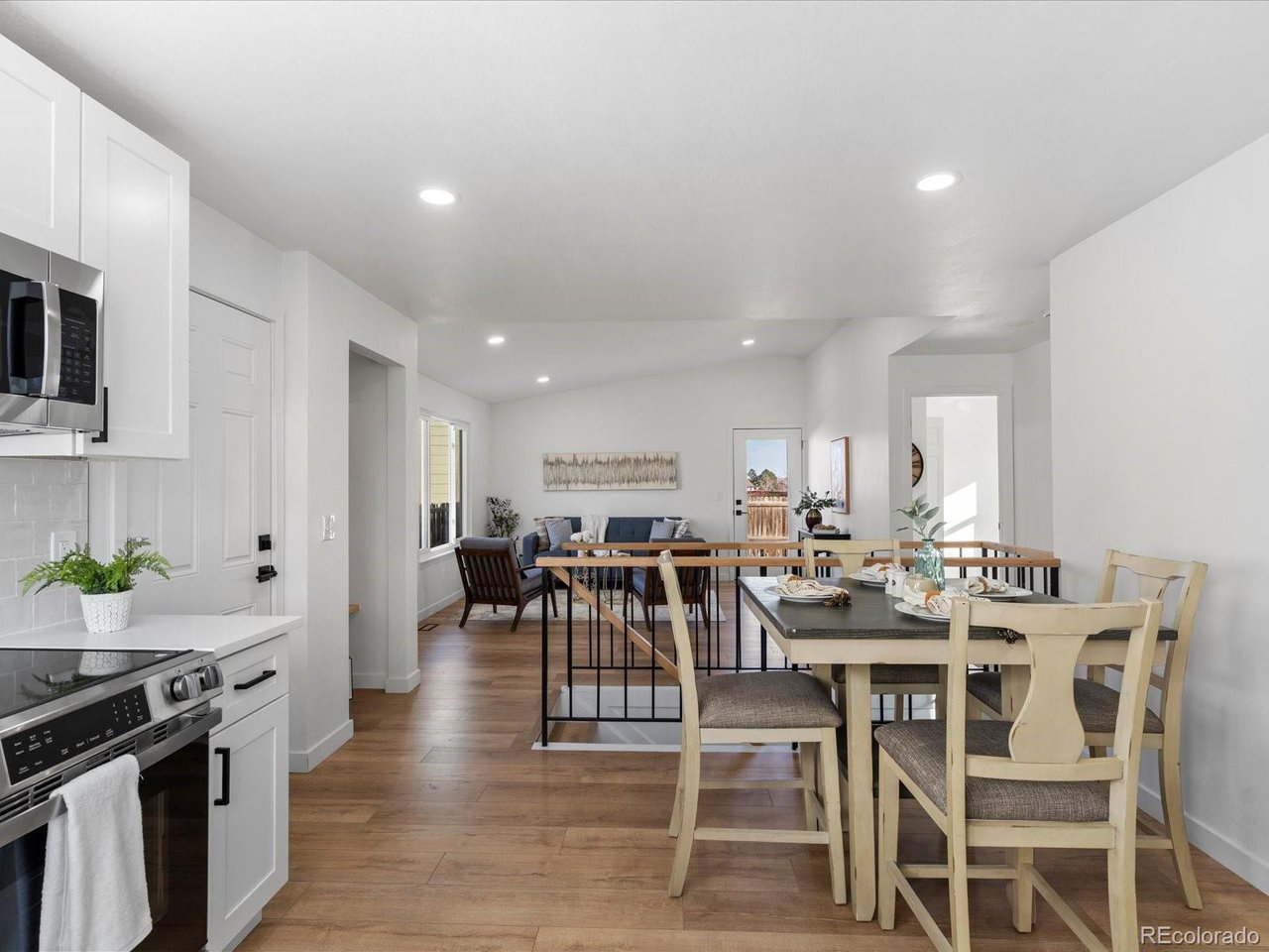 8718 W Toller Ave