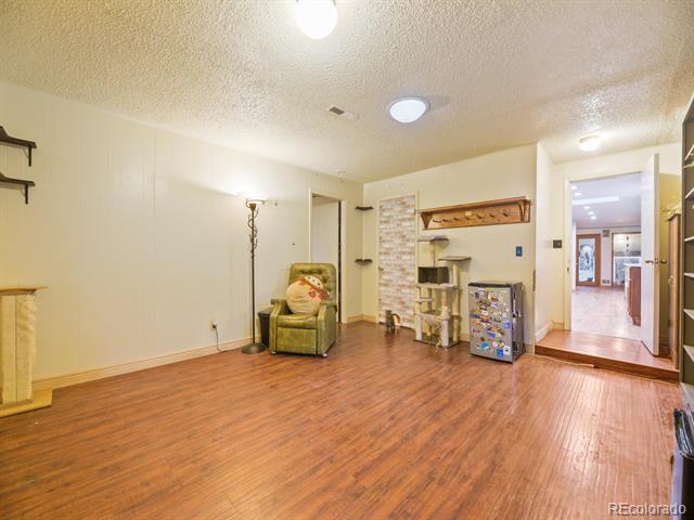 6569 Kiem Road