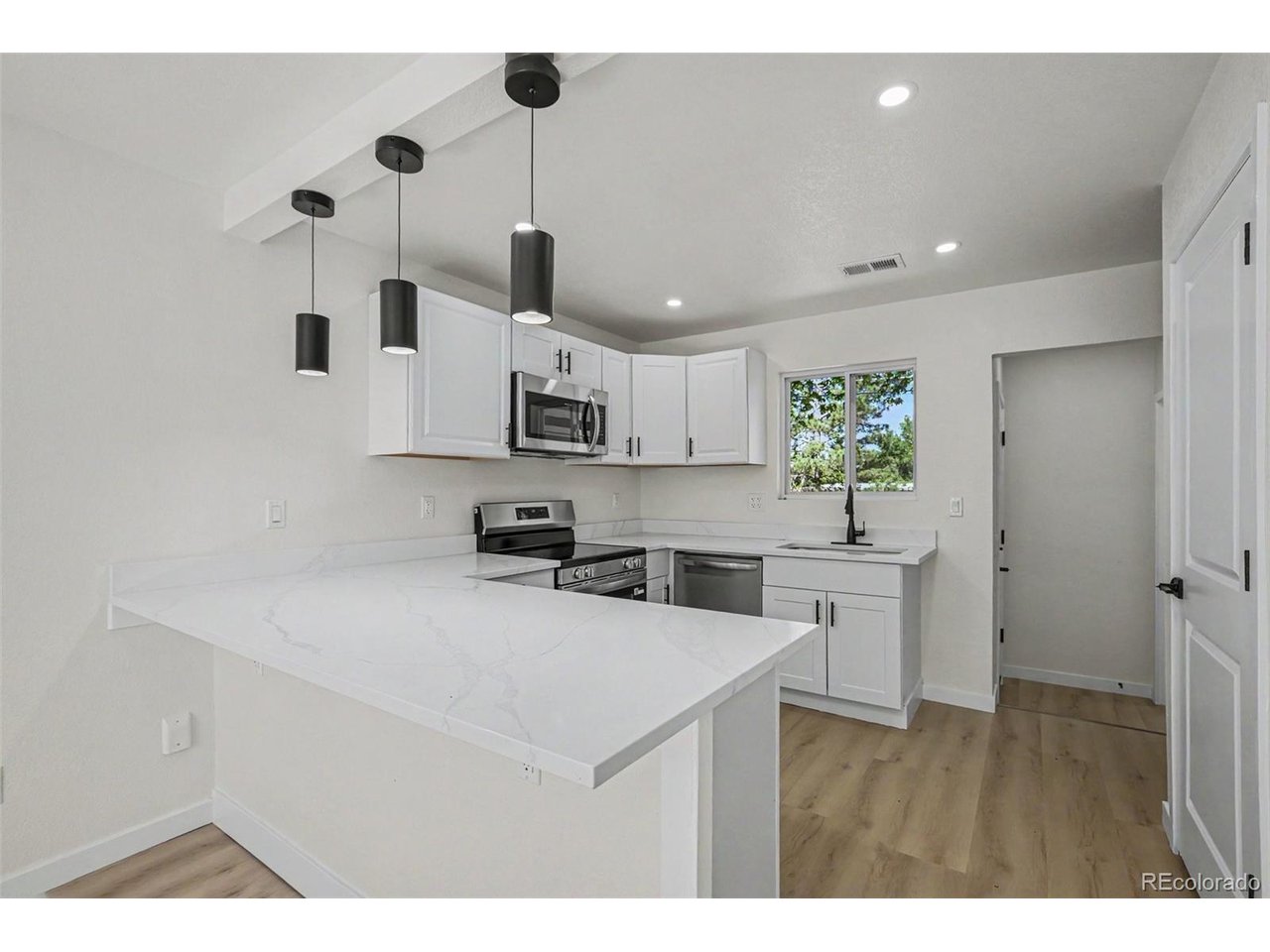 7731 Kearney Dr