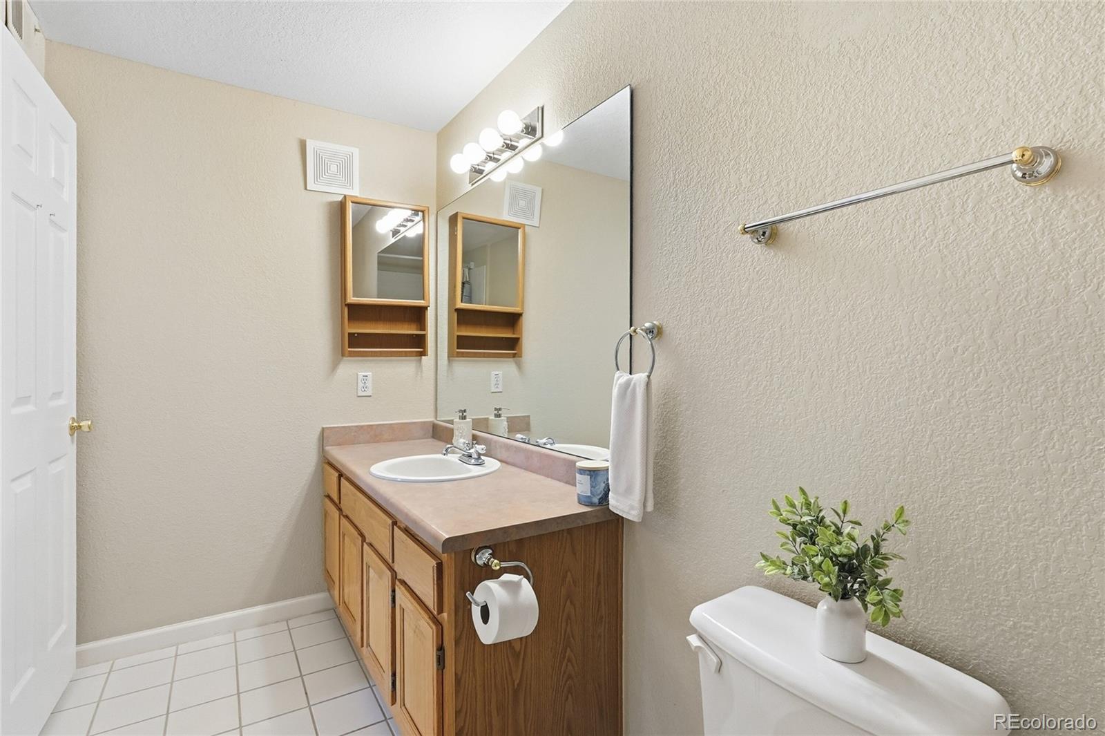12208 W Dorado Place Unit: 103
