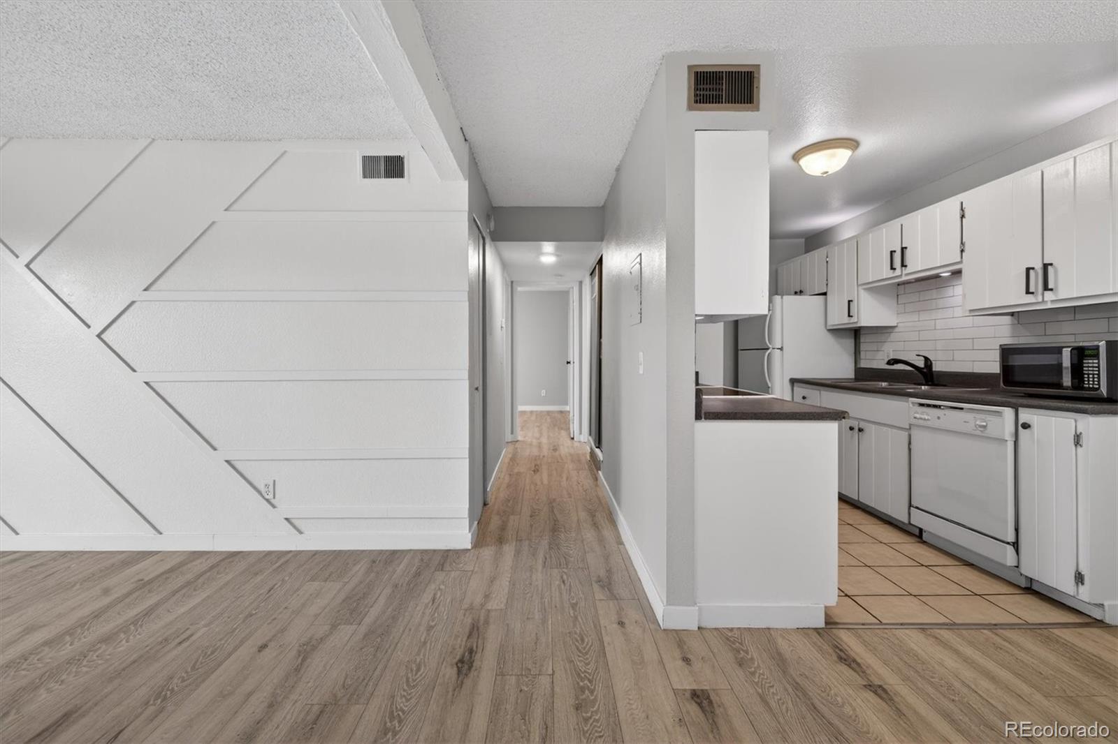 16359 W 10th Avenue Unit: XX5