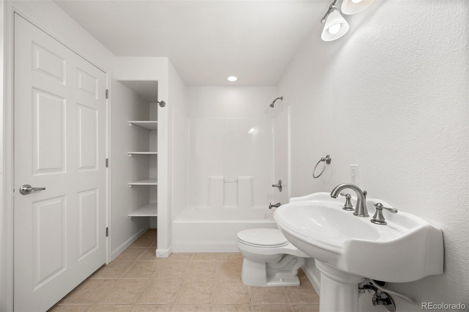 5322 Shetland Court