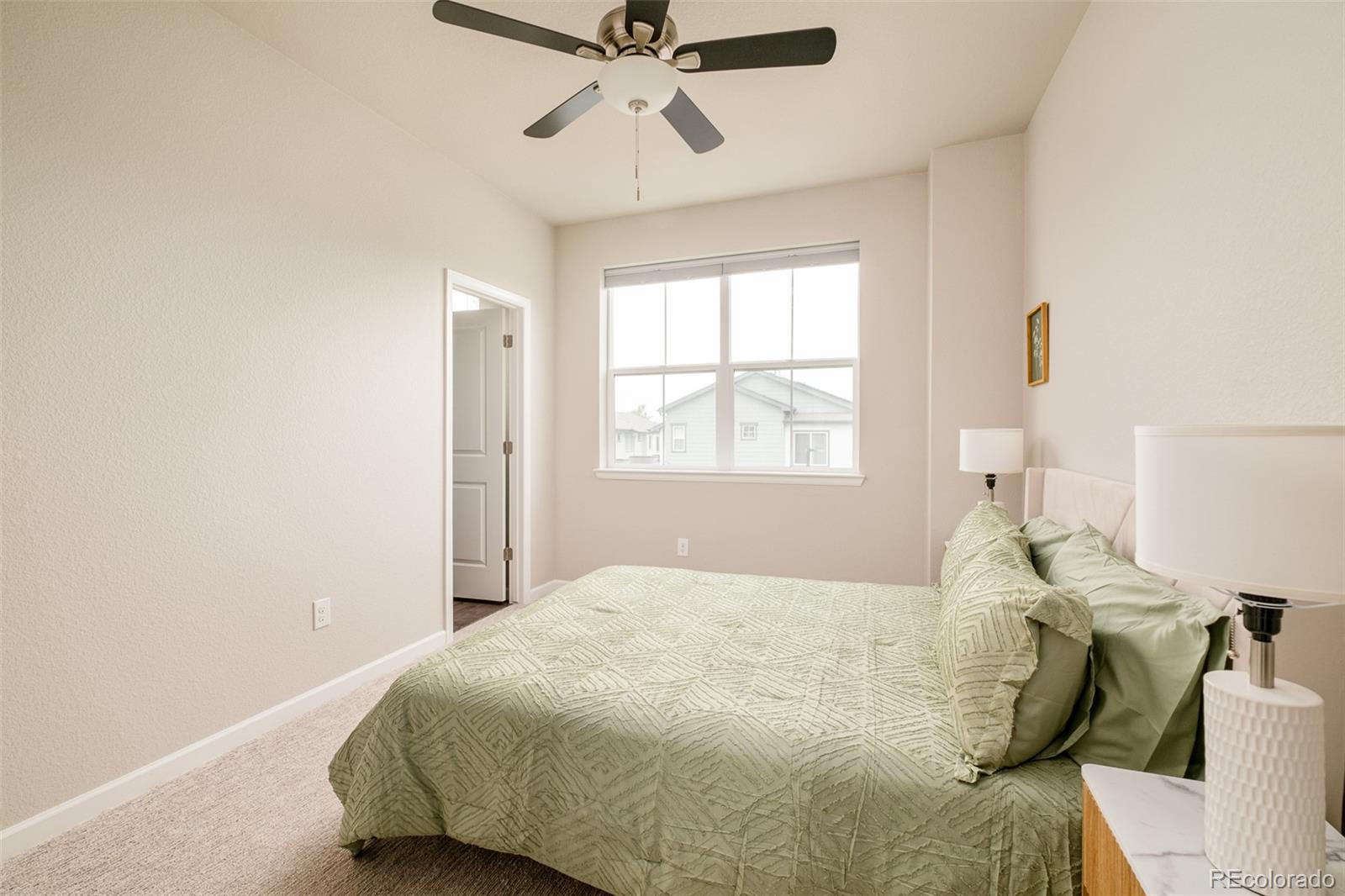 1315 Hoyt Street Unit: 4