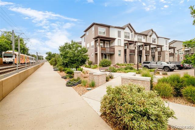 1315 Hoyt Street Unit: 4