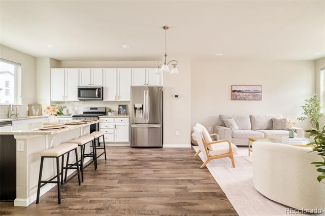 1315 Hoyt Street Unit: 4