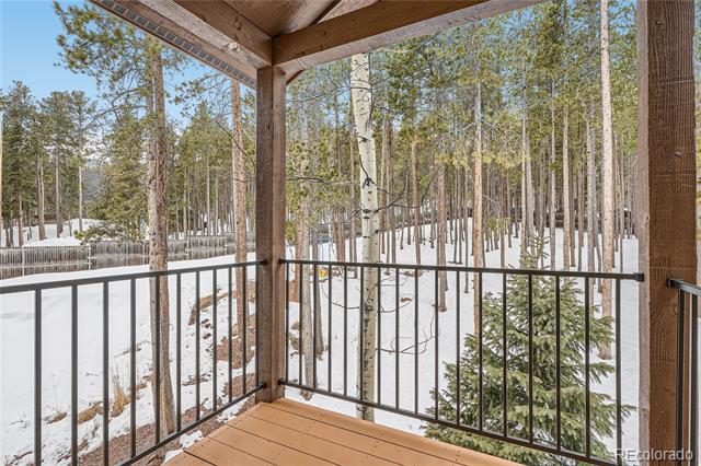 375 Aspen Way