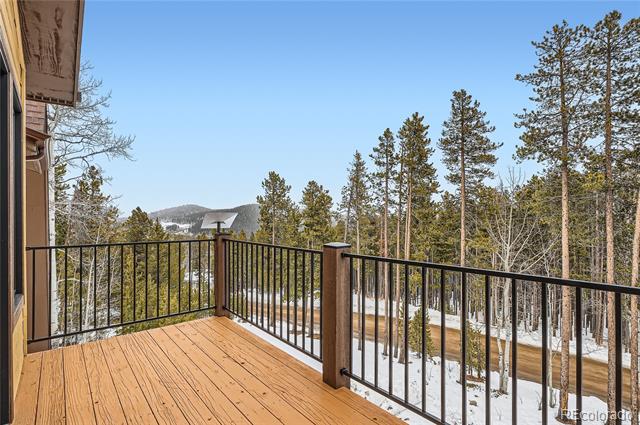 375 Aspen Way