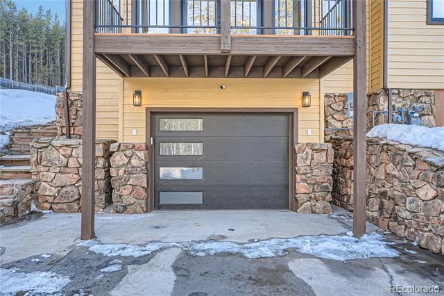 375 Aspen Way
