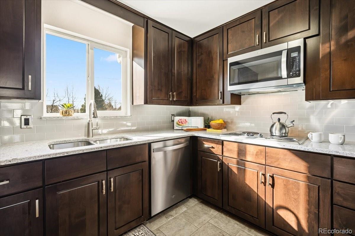 8504 E Briarwood Place