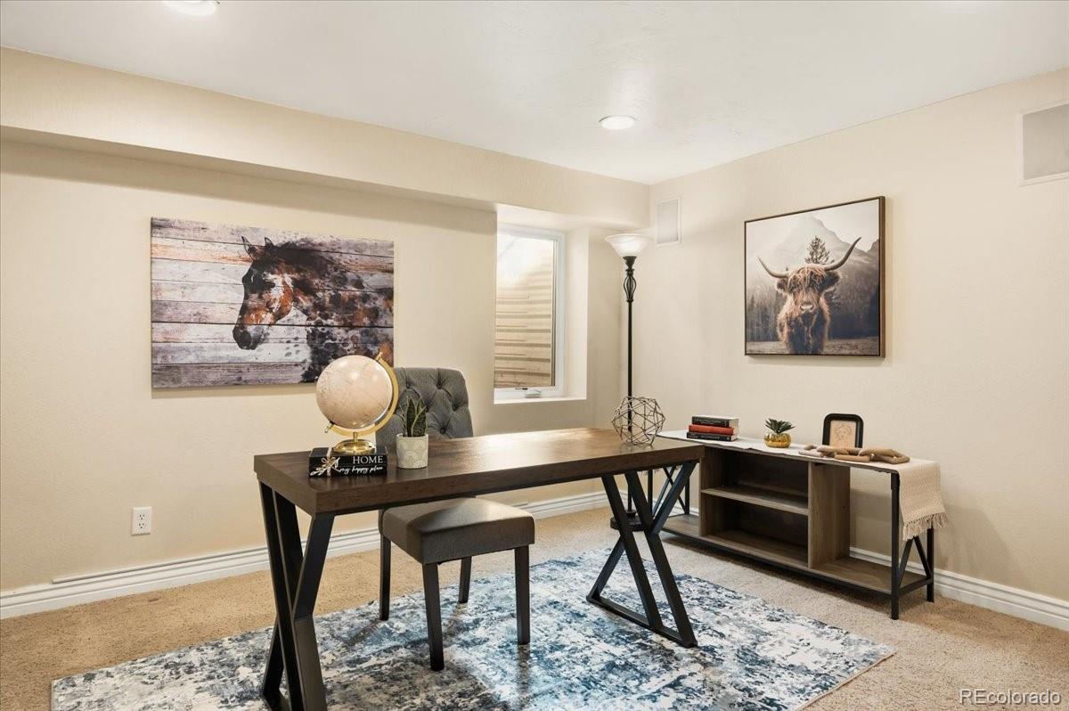 8504 E Briarwood Place