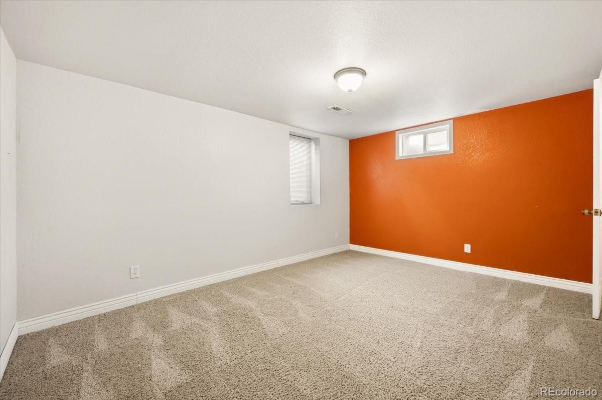 8504 E Briarwood Place