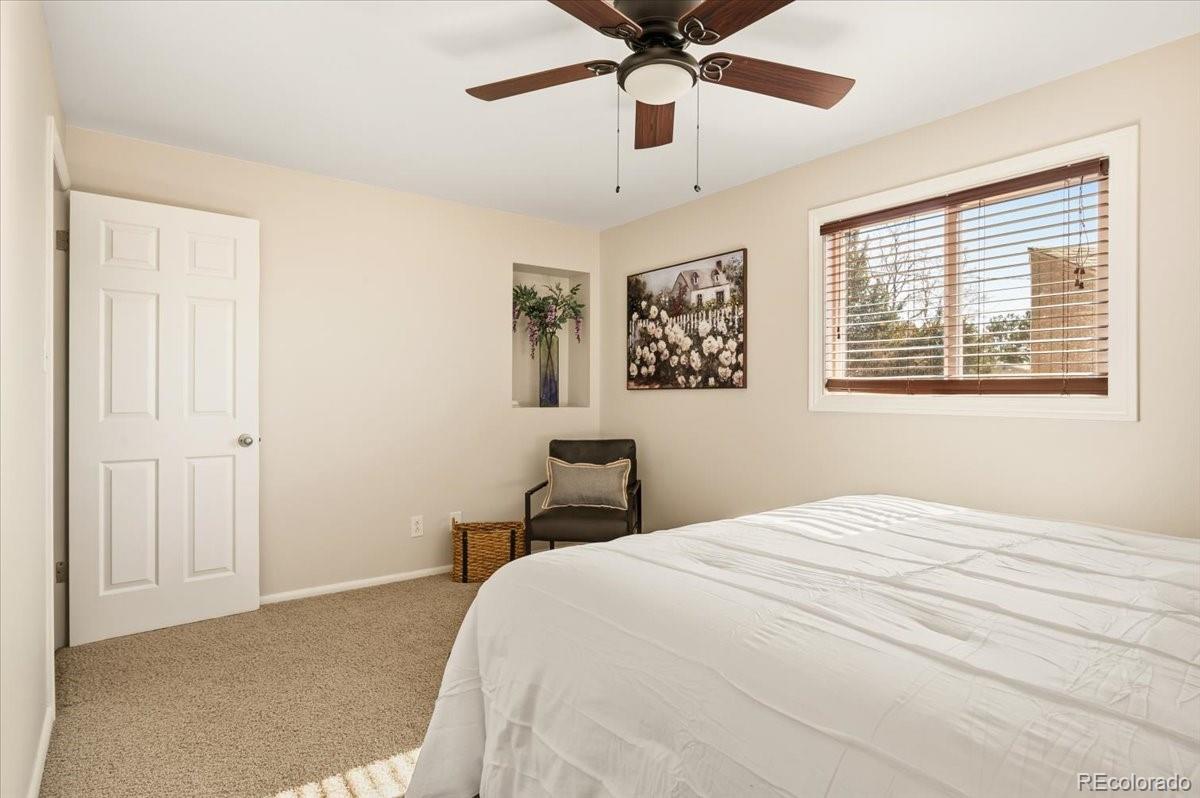 8504 E Briarwood Place