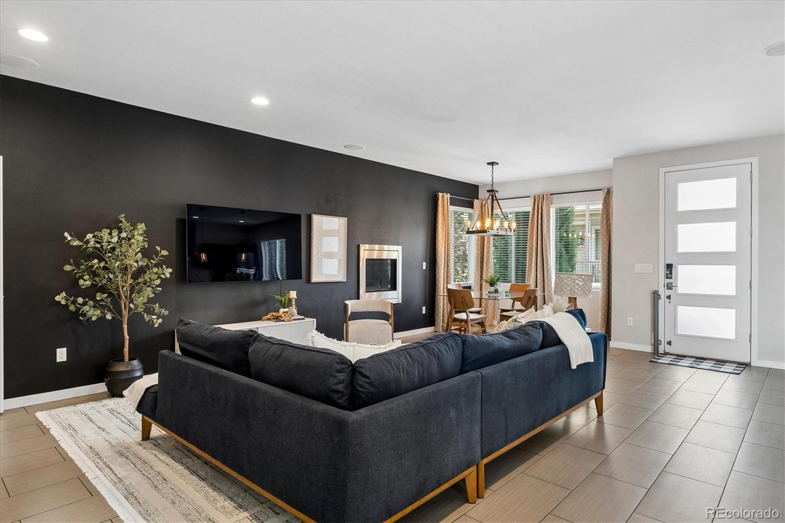 3370 Cranston Circle