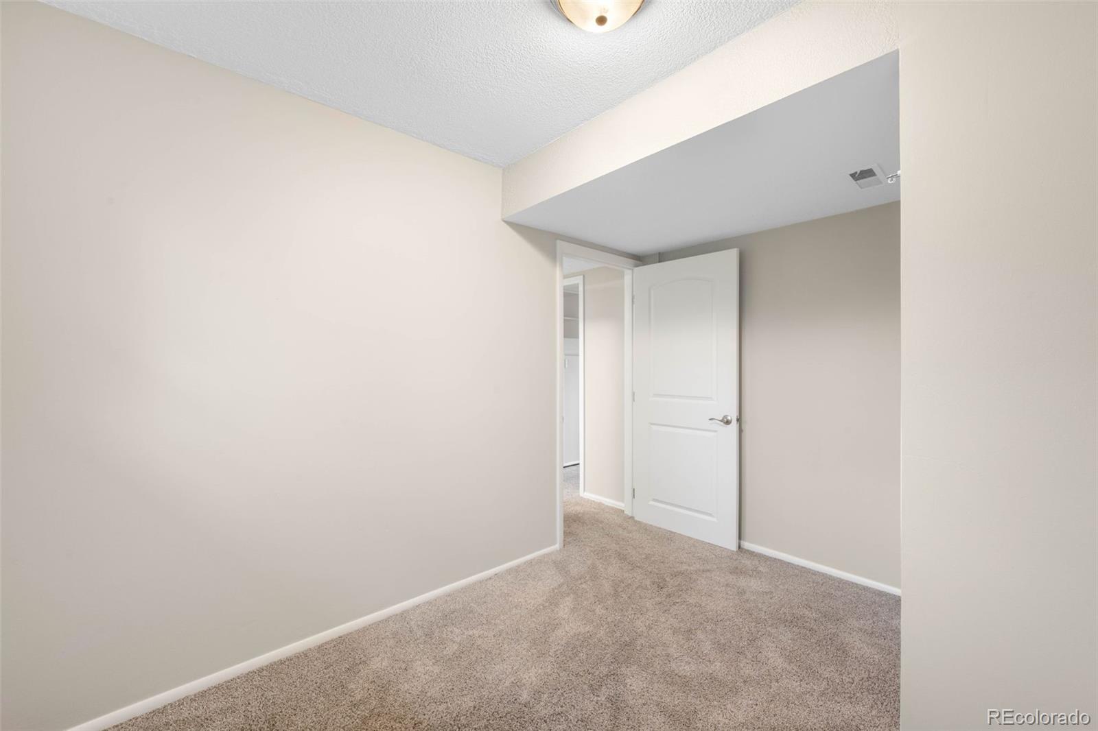8512 W Star Circle