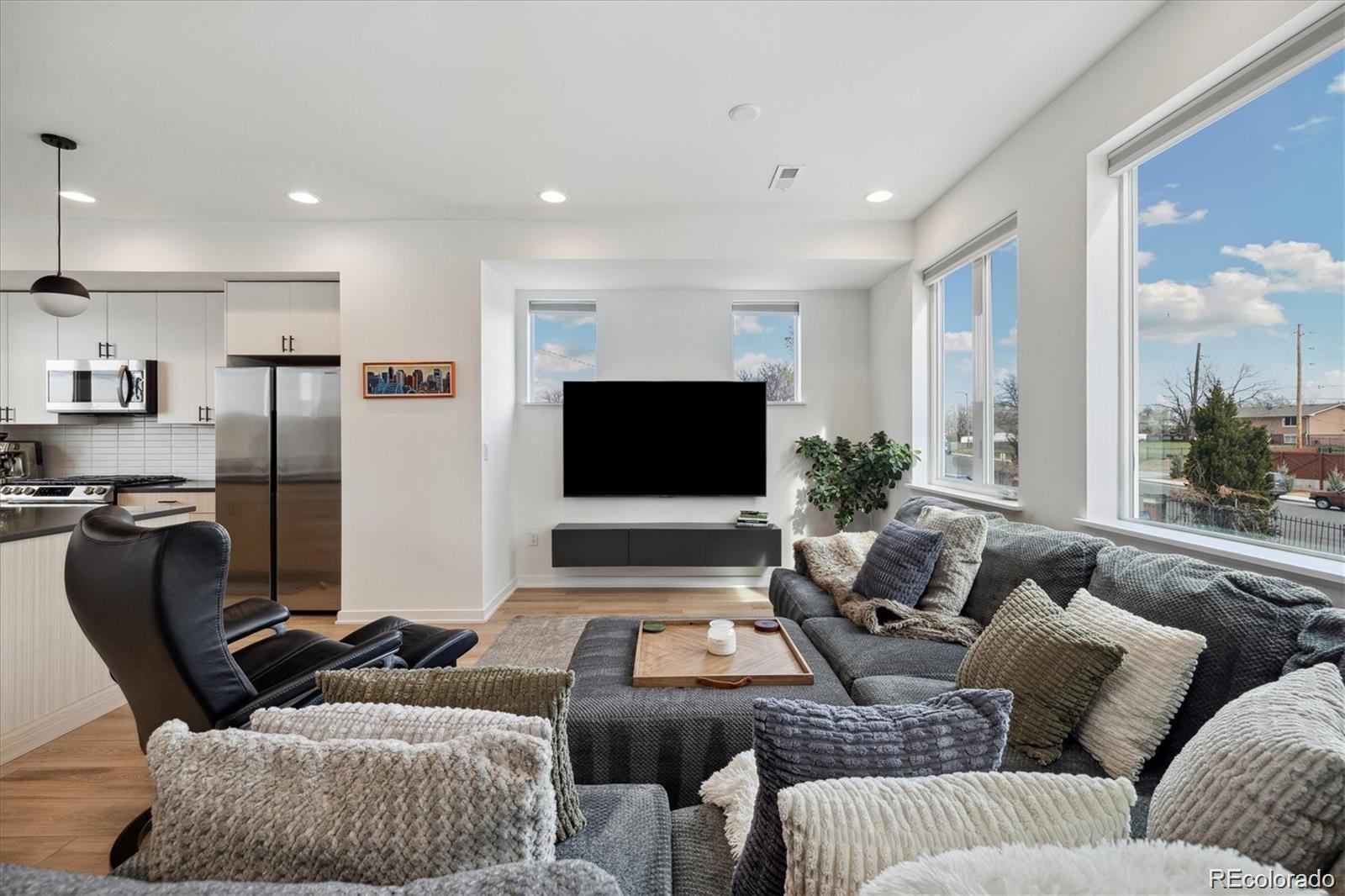 3101 W 47th Avenue Unit: 14