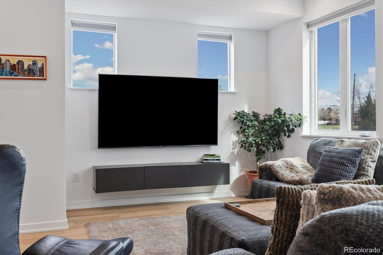 3101 W 47th Avenue Unit: 14