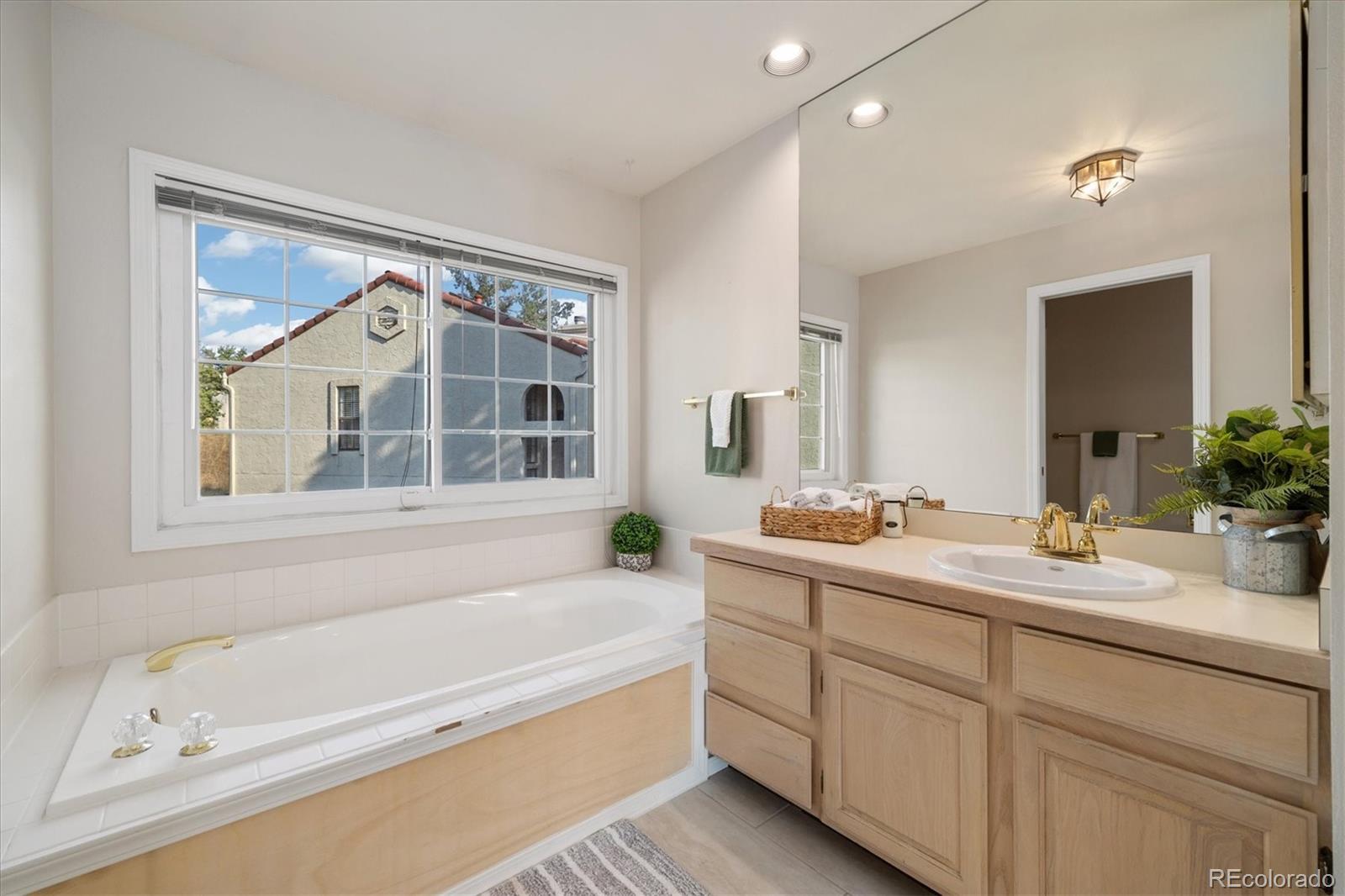 1530 S Quebec Way Unit: 30