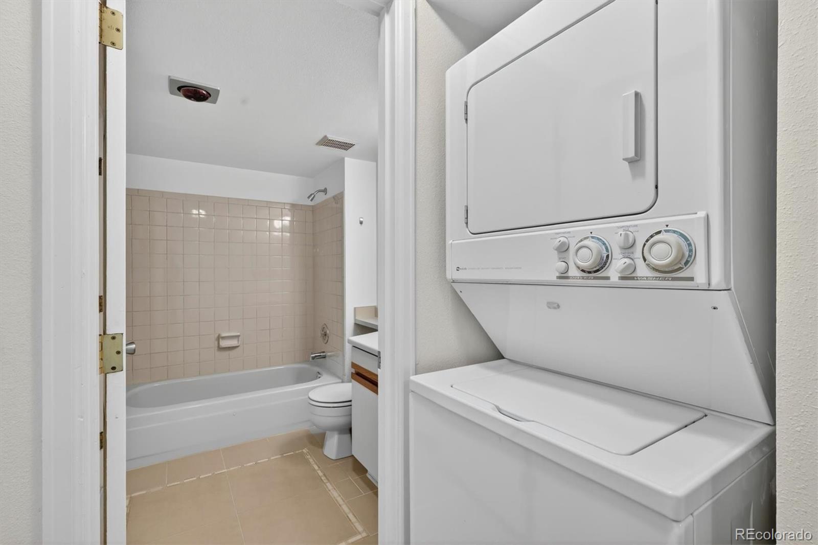 4899 S Dudley Street Unit: 23E