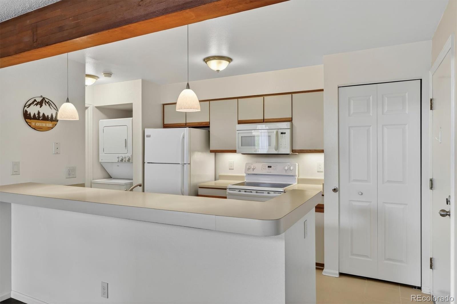 4899 S Dudley Street Unit: 23E
