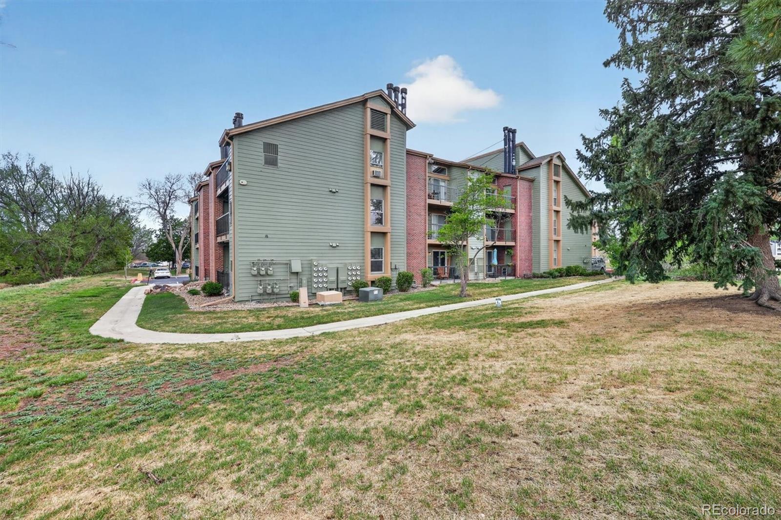 4899 S Dudley Street Unit: 23E