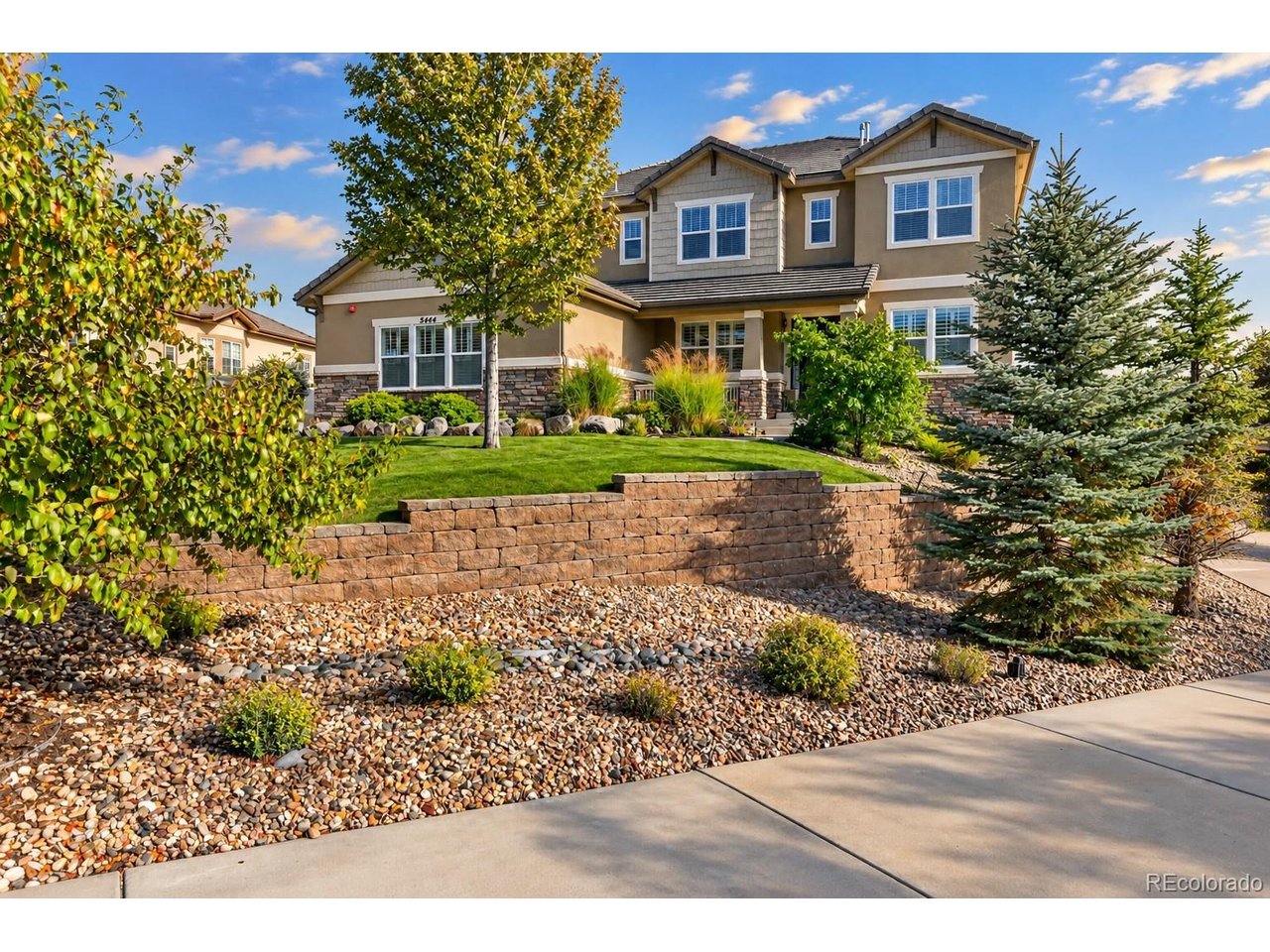 5444 Water Oak Cir