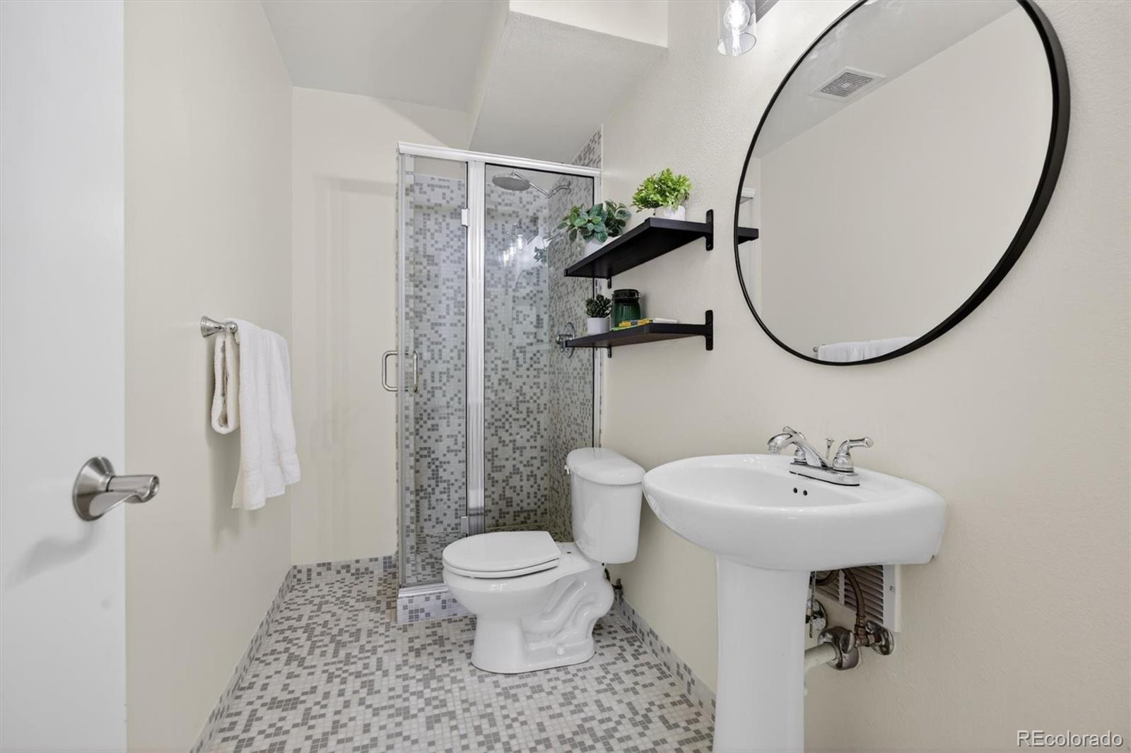 1245 Columbine Street Unit: 207