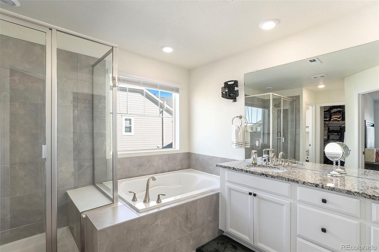 16317 Elizabeth Street