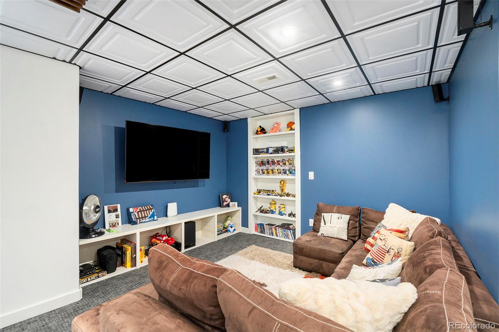 16317 Elizabeth Street