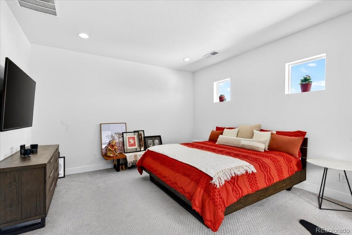 17621 Parkside Drive N