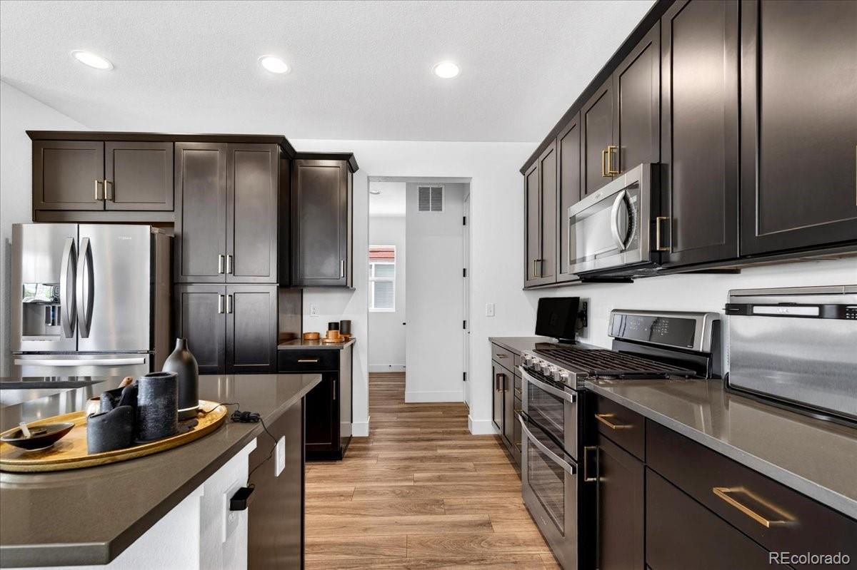 17621 Parkside Drive N