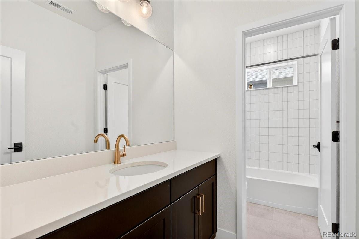 17621 Parkside Drive N