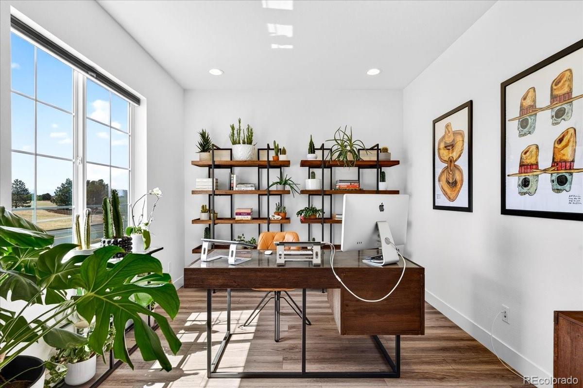 17621 Parkside Drive N