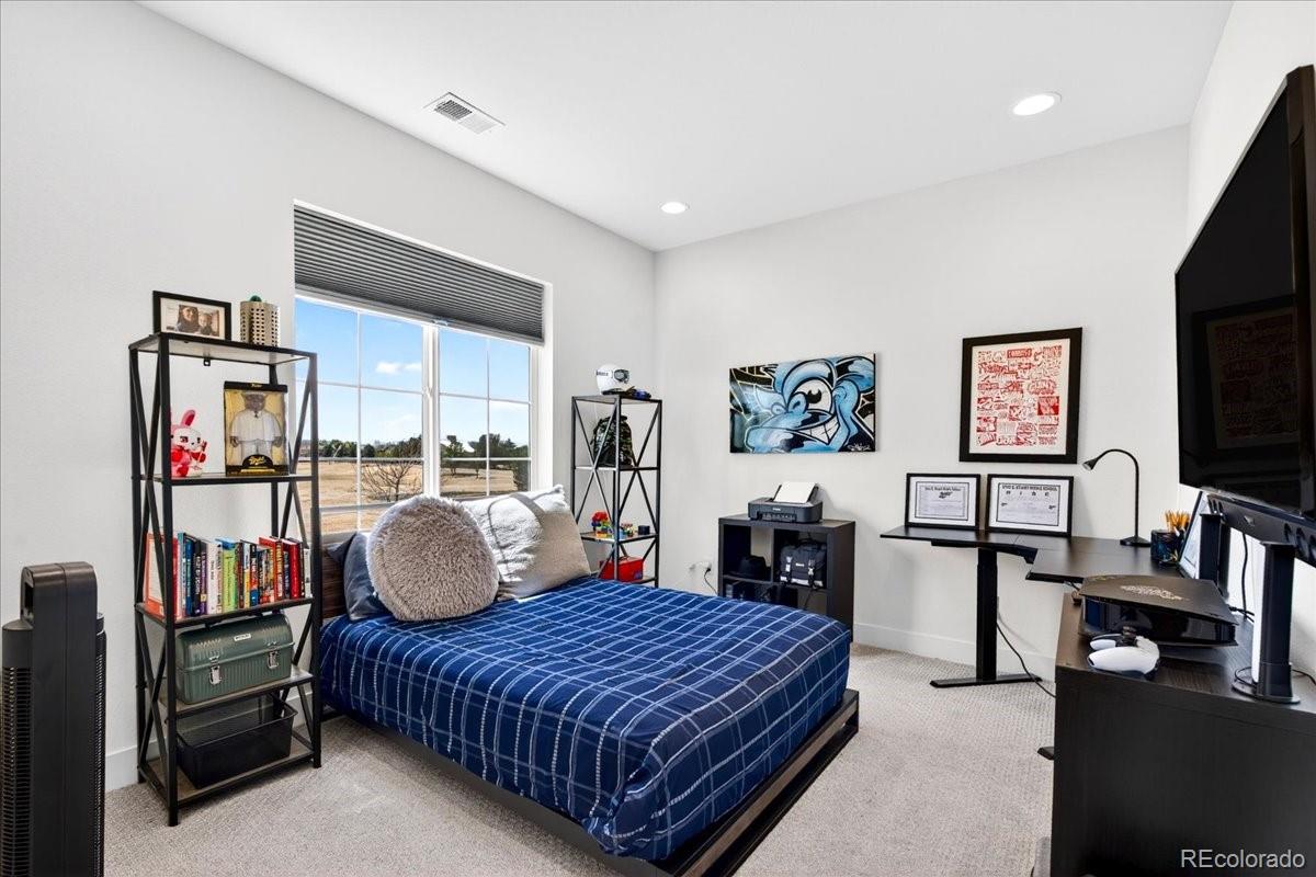 17621 Parkside Drive N