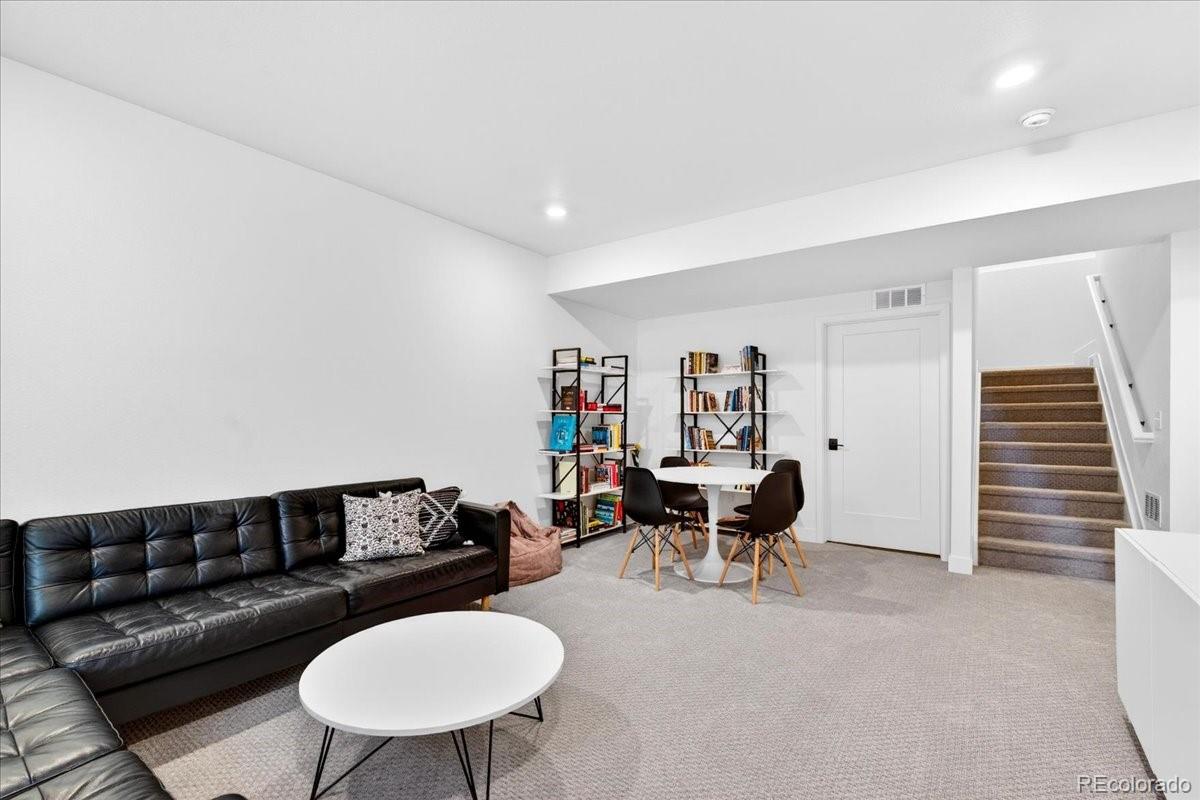 17621 Parkside Drive N