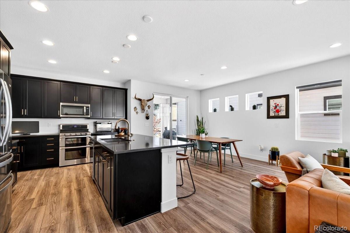 17621 Parkside Drive N