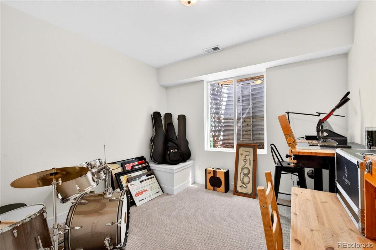 17621 Parkside Drive N