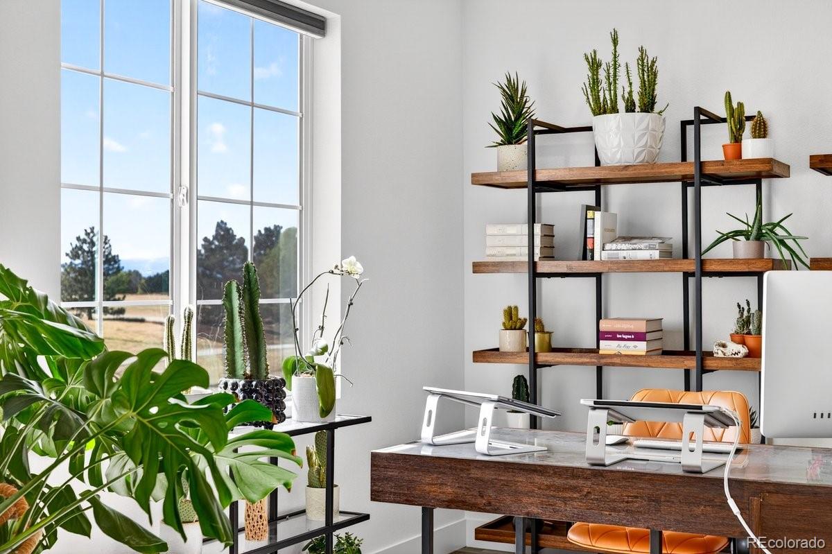 17621 Parkside Drive N