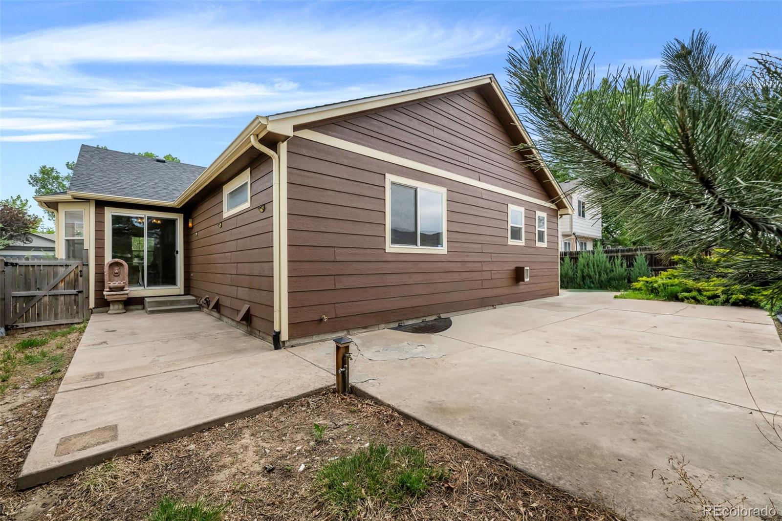 8795 E 105th Court